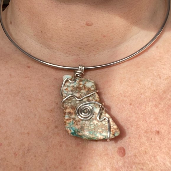 Green Dyed Imperial Jasper (Gemstone) Wire Wrapped Pendant - Picture 4 of 7